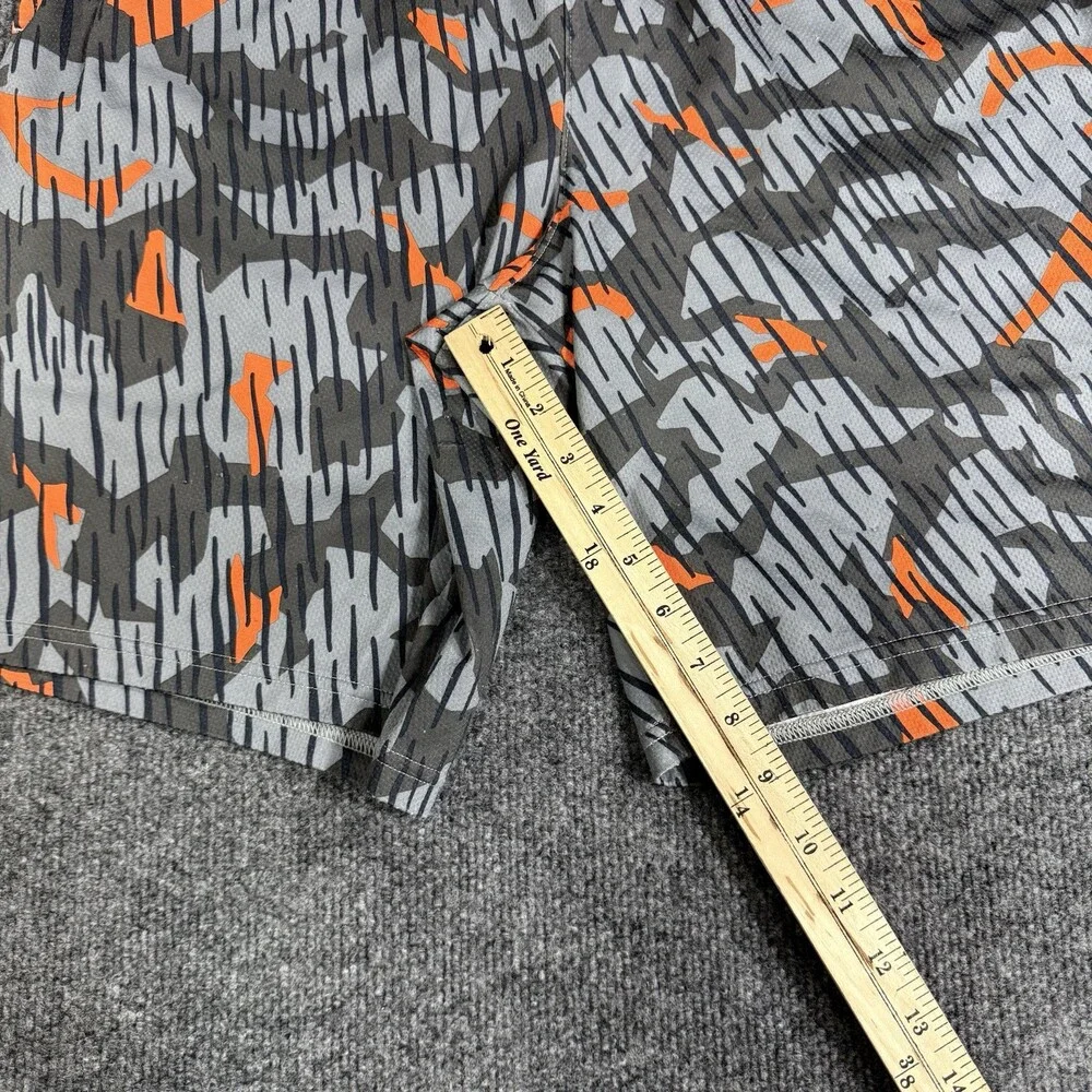 Under Armour Mens Large Loose Camo Shorts Gray Orange Athletic Training Gym